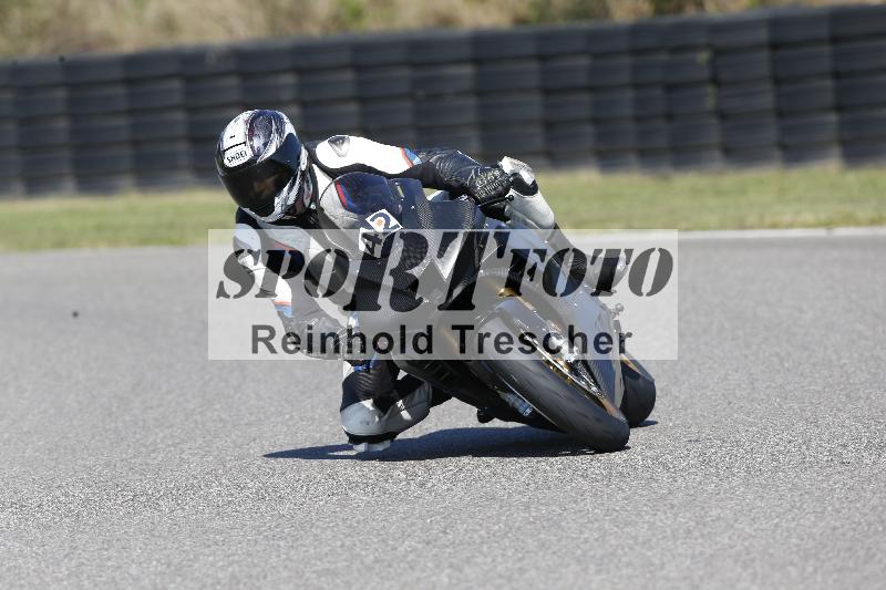 Archiv-2025/49 26.08.2025 Cornu Master School ADR/rot-rouge/42